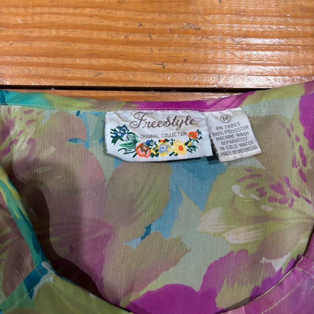 (685)—FREESTYLE TOP— - Picture 4 of 6